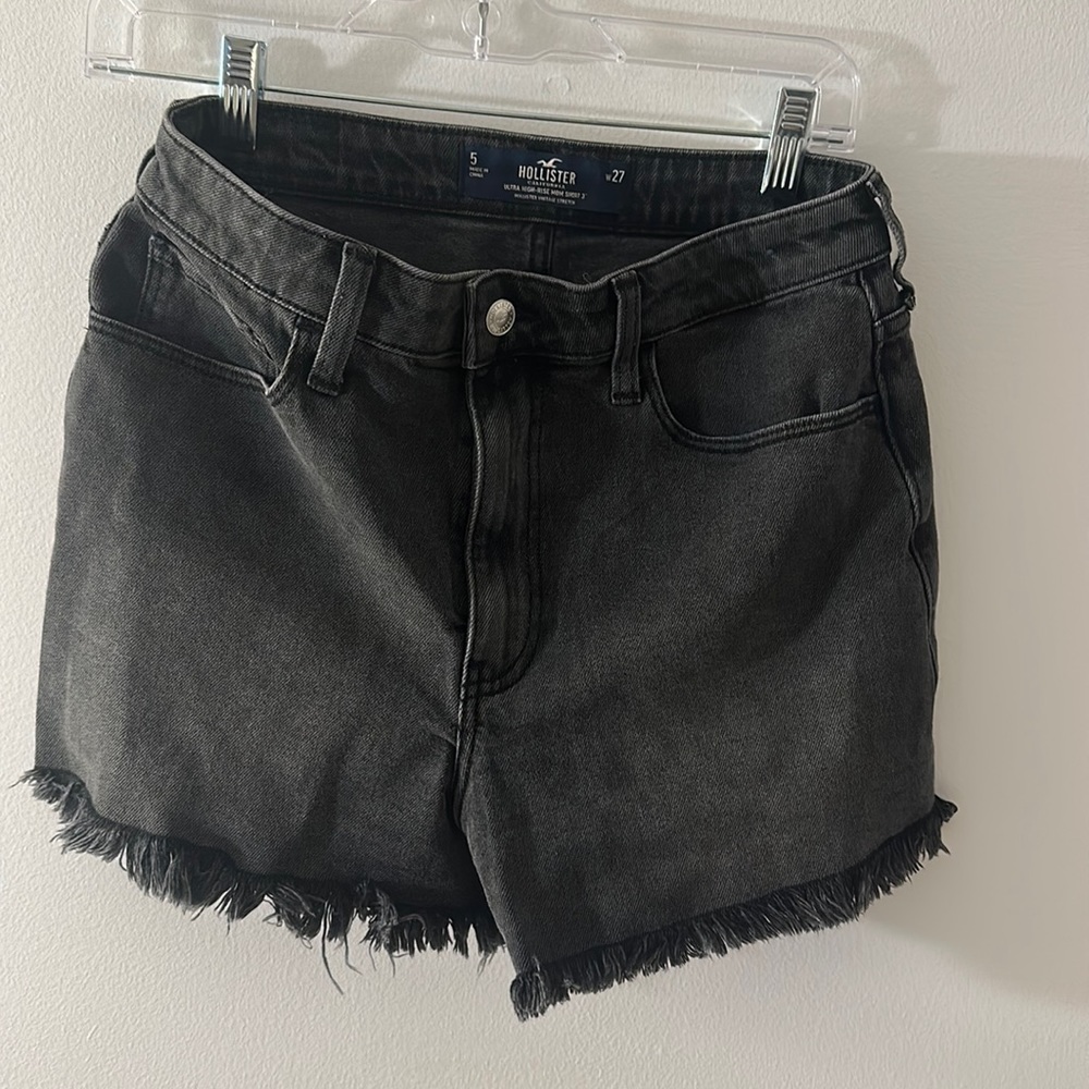 Hollister Mom short